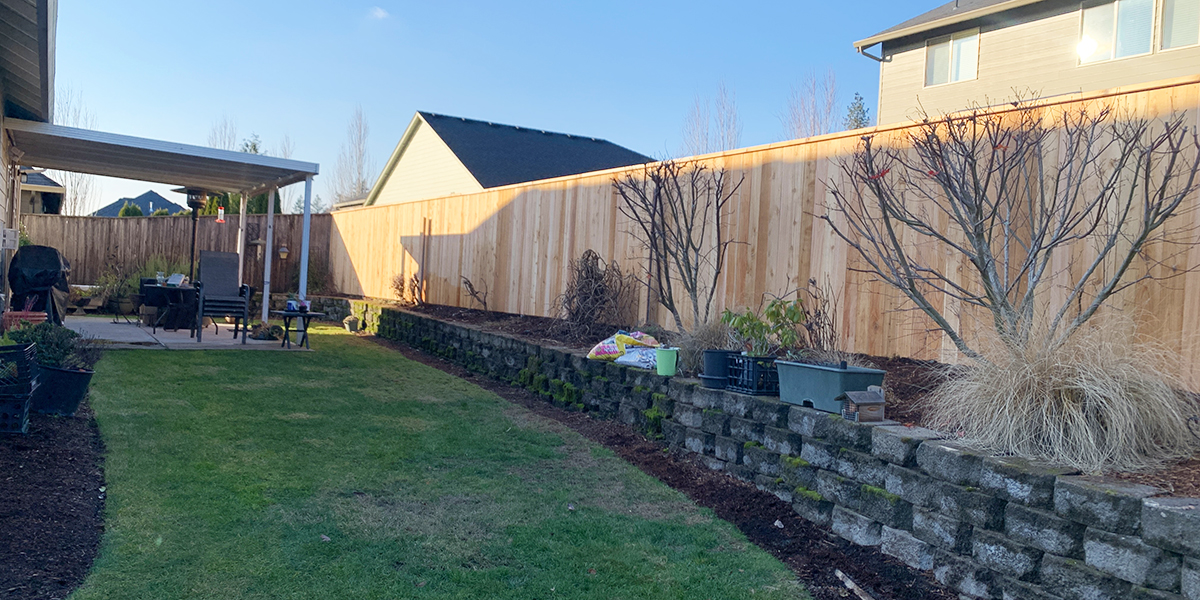 Cedar Fence, Cedar Fencing, Groundhog Fence