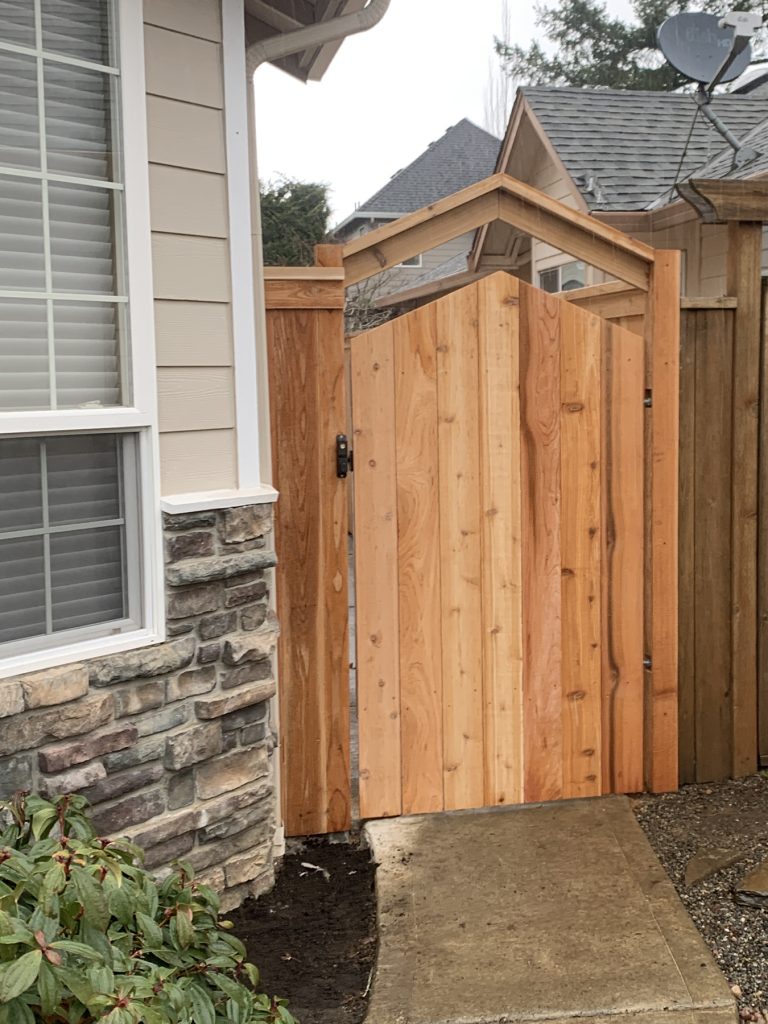 Cedar Fence, Groundhog Fence Company, Cedar Fence Installation