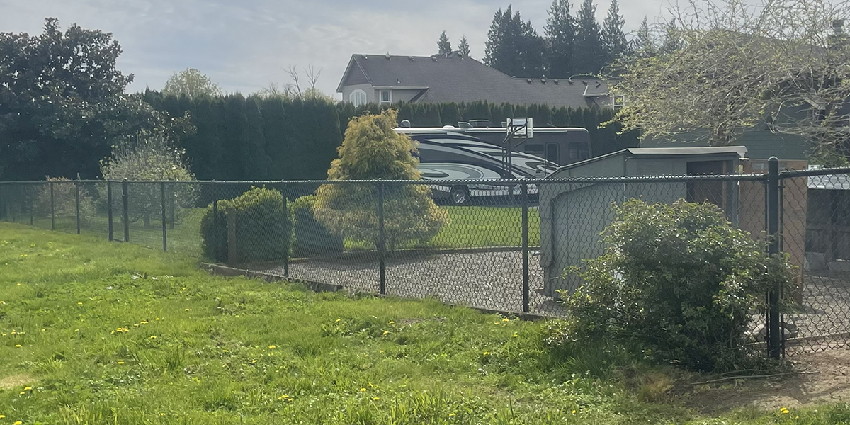 Groundhog Fence, Chain Link Fence, Chainlink Fence