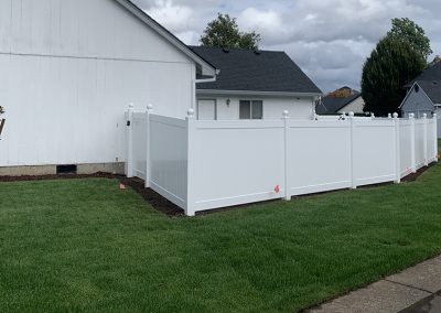 Vinyl Fencing, Groundhog Fence, Vinyl Fencing, Vinyl Fence Contractor