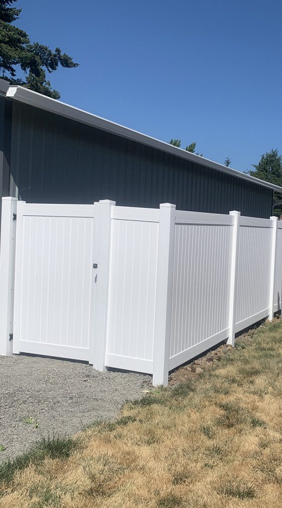 Vinyl fence, fencing Contractor, Vinyl Fence builder